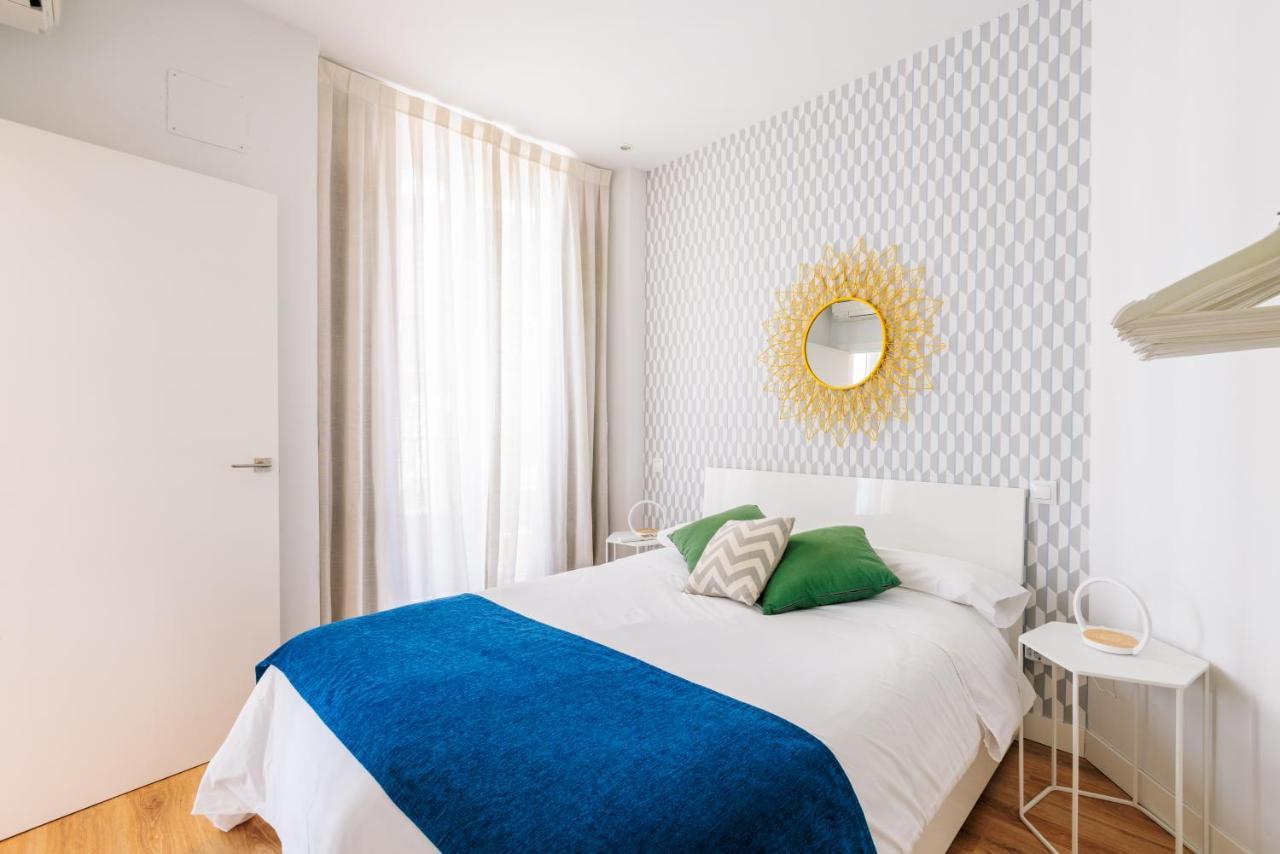 Mi Casa En Madrid- Spacious Apartments Callao Gran Via Екстериор снимка
